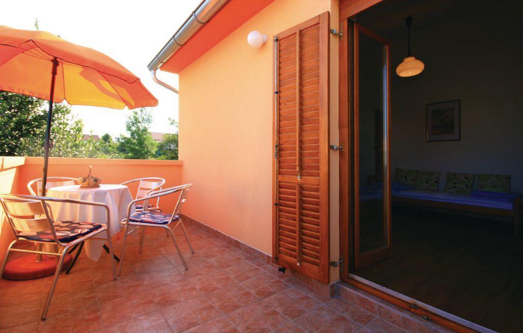 Studio Apartments Izabela Vodice Eksteriør billede