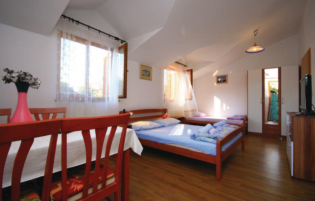 Studio Apartments Izabela Vodice Eksteriør billede